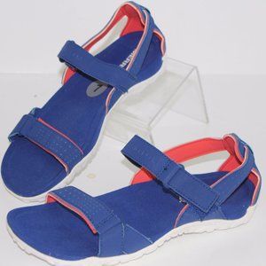 Women's NEW Merrell BLUE sandals shoes Size 7
